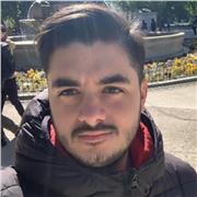 Sono un laureato triennale in Economia e Management con votazione 110L/110. Offro ripetizioni per studenti